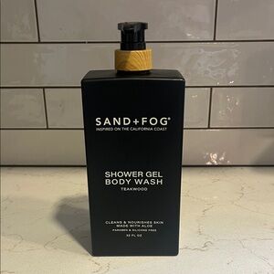 Sand + Fog Teakwood Shower Gel - Black